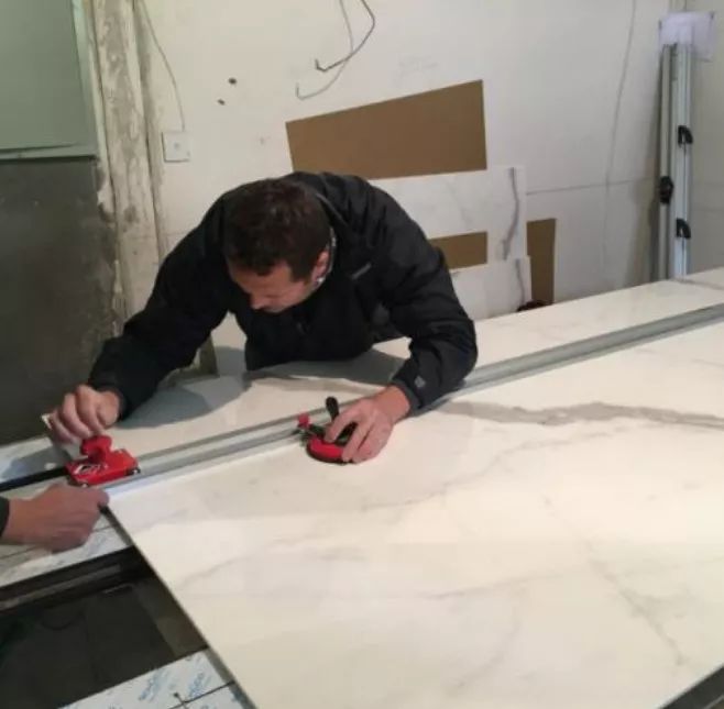 一篇文章让你了解岩板施工工艺